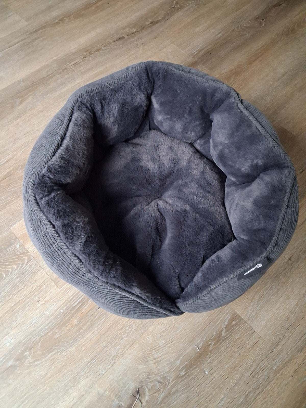 Poezenmand  grijs merk district70, Dieren en Toebehoren, Kattenmanden, Ophalen of Verzenden, Nieuw, Polyester