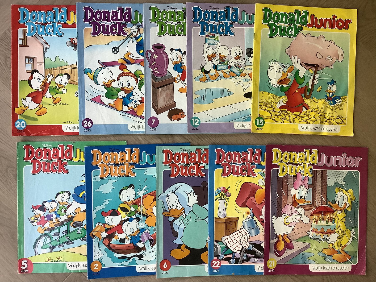 10x (meer of minder mogelijk) donald duck junior tijdschrift, Meerdere comics, Ophalen of Verzenden, Gelezen, Europa