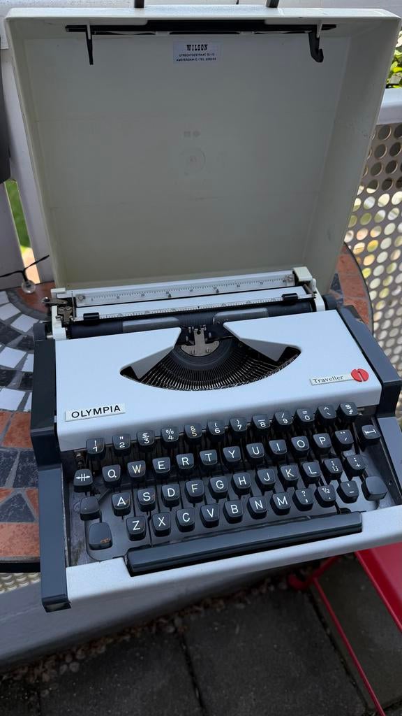 Olympia Traveller mechanical typewriter, Diversen, Typemachines, Ophalen of Verzenden, Gebruikt