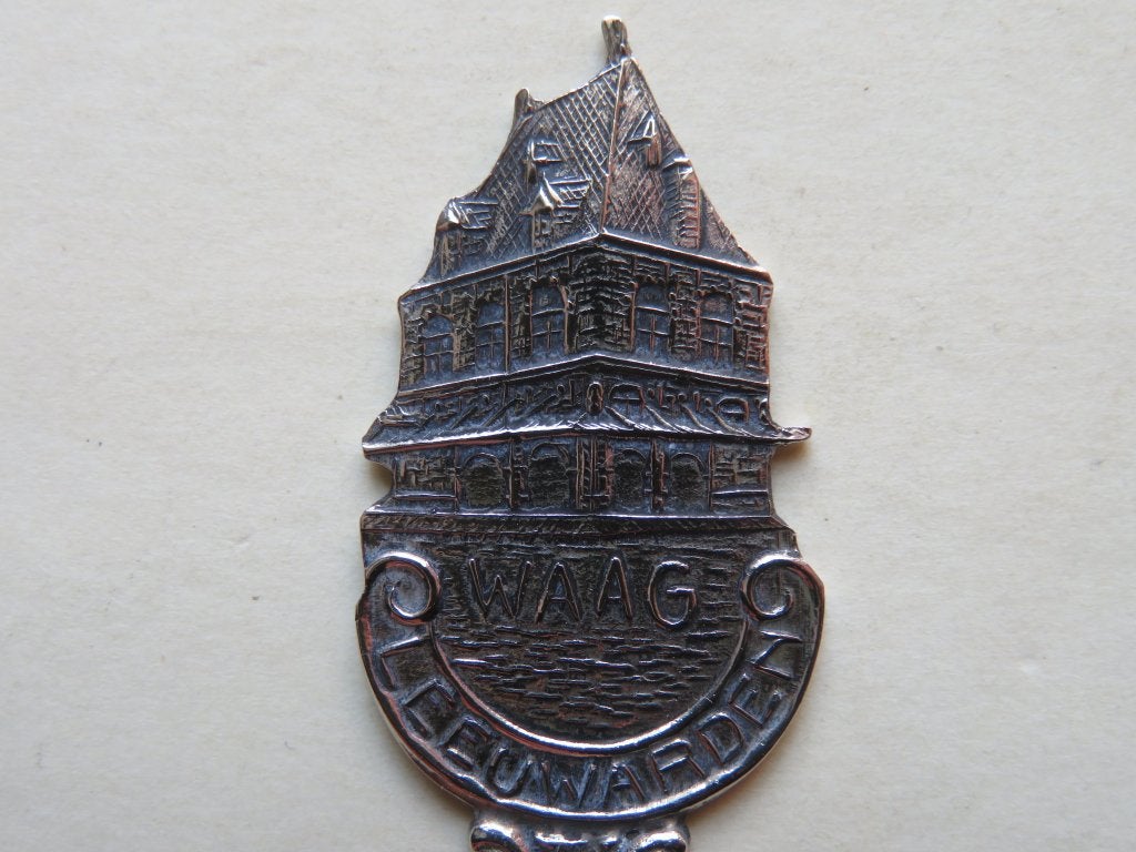 Lepeltje Waag Leeuwarden, Verzenden