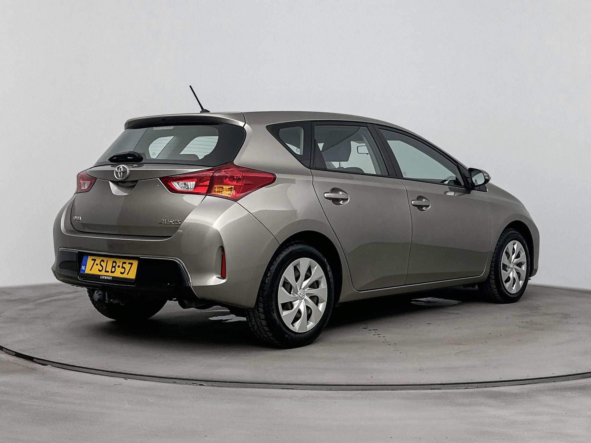 Toyota Auris 1.6 Aspiration ||Trekhaak|| (bj 2013), Auto's, Voorwielaandrijving, Gebruikt, Zwart, 4 cilinders