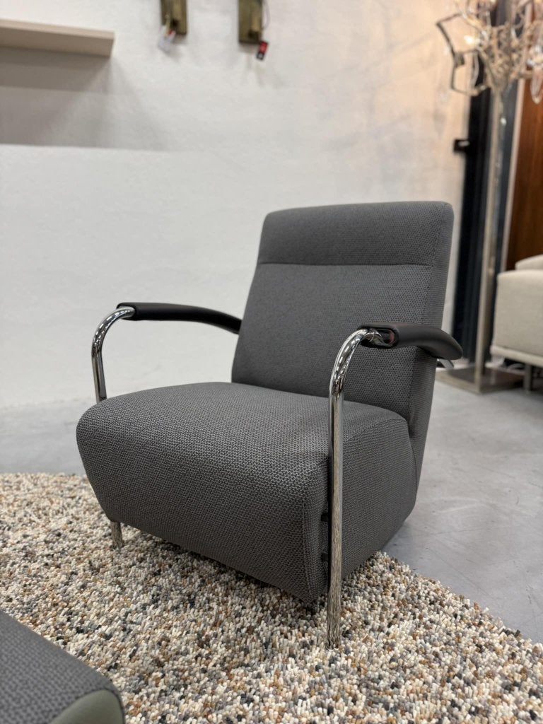 Nieuw Leolux Scylla Fauteuil hoge Rug Design Stoel Poef, Leolux, Info@leolux.nl, Nieuw, 75 tot 100 cm