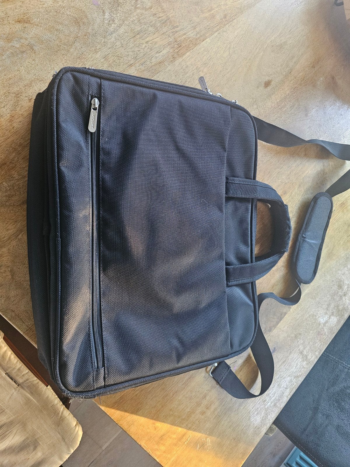 Grote laptoptas, Computers en Software, Ophalen, 17 inch of meer