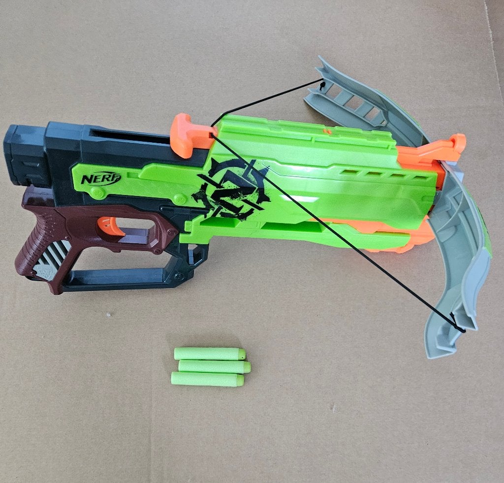 Nerf Zombiestrike Kruisboog, Kinderen en Baby's, Speelgoed | Buiten | Actiespeelgoed, Ophalen of Verzenden, Zo goed als nieuw