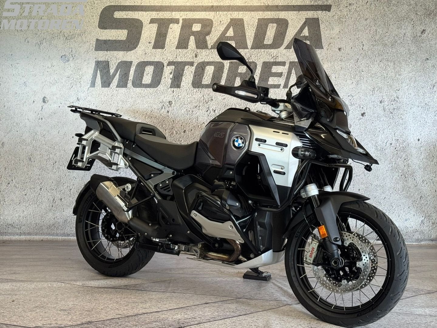BMW R 1300 GS ADVENTURE TRIPLE BLACK (bj 2025), 2 cilinders, Bedrijf, Onbekend, Overig