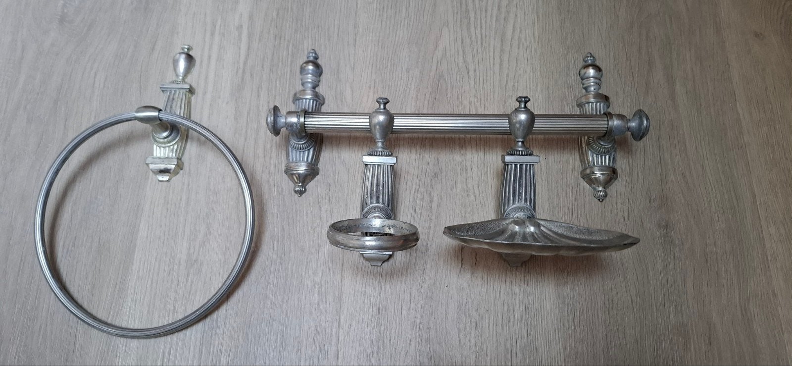 Badkamer accessoires uit Frankrijk,  Vintage/metaal, Ophalen of Verzenden, Gebruikt