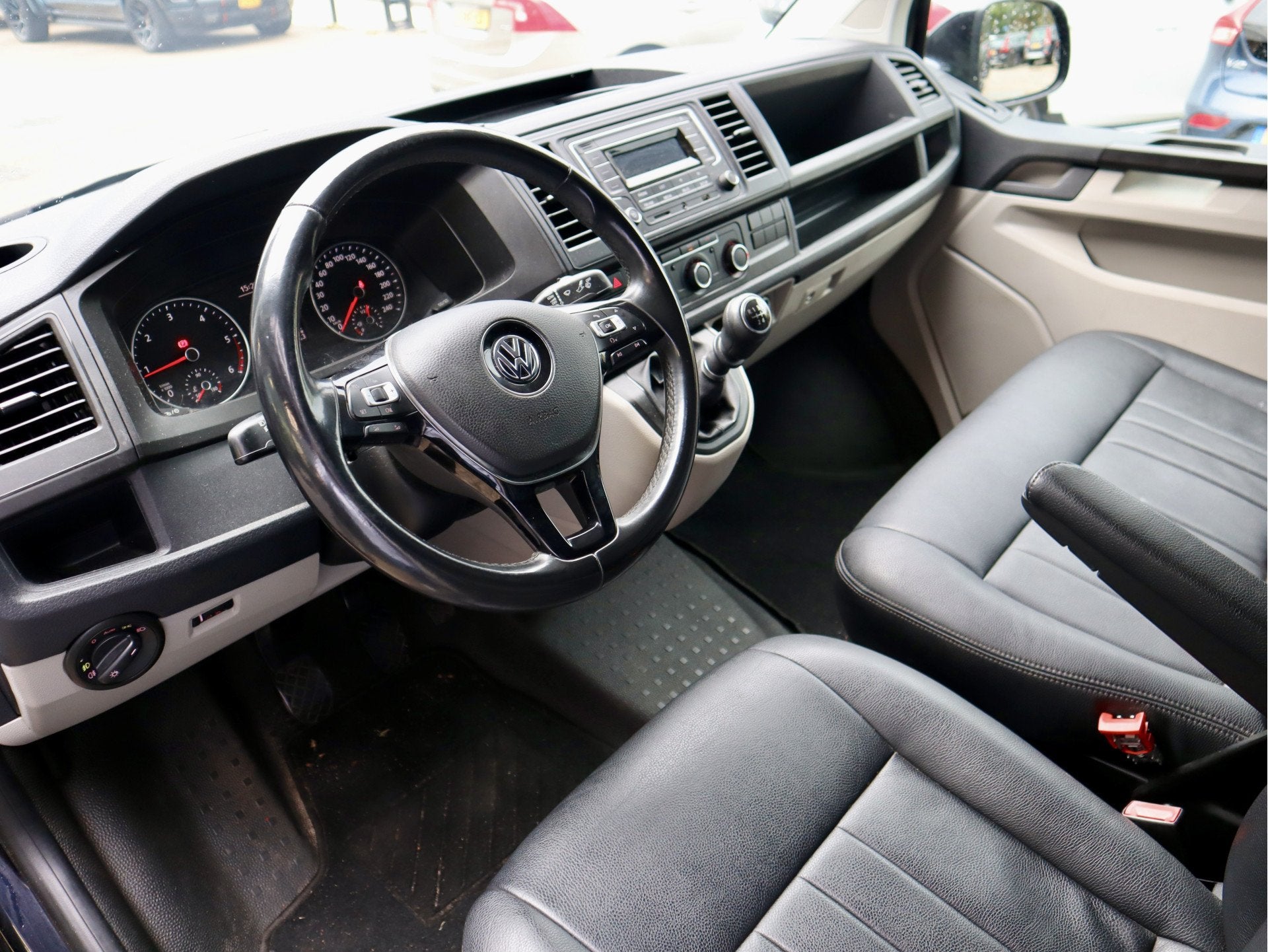 Volkswagen Transporter 2.0 TDI 150PK ENKELE CABINE MARGE/BTW, Voorwielaandrijving, Gebruikt, Euro 6, 4 cilinders