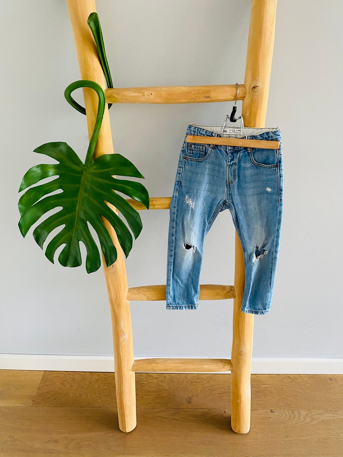 Jeans/ spijkerbroek/ lange broek/ broekje van Zara, 98, Ophalen of Verzenden, Gebruikt, Jongen of Meisje, Broek