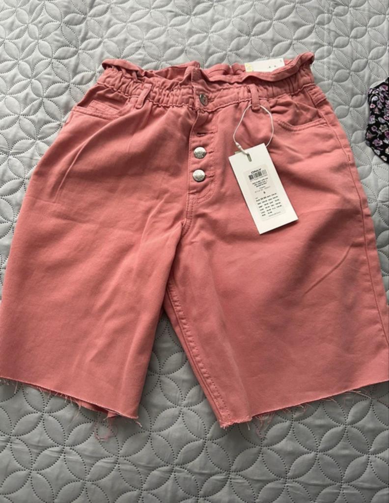 Nieuwe Only korte broek met hoge taille - Maat S, Ophalen of Verzenden, Nieuw, Maat 36 (S), Kort