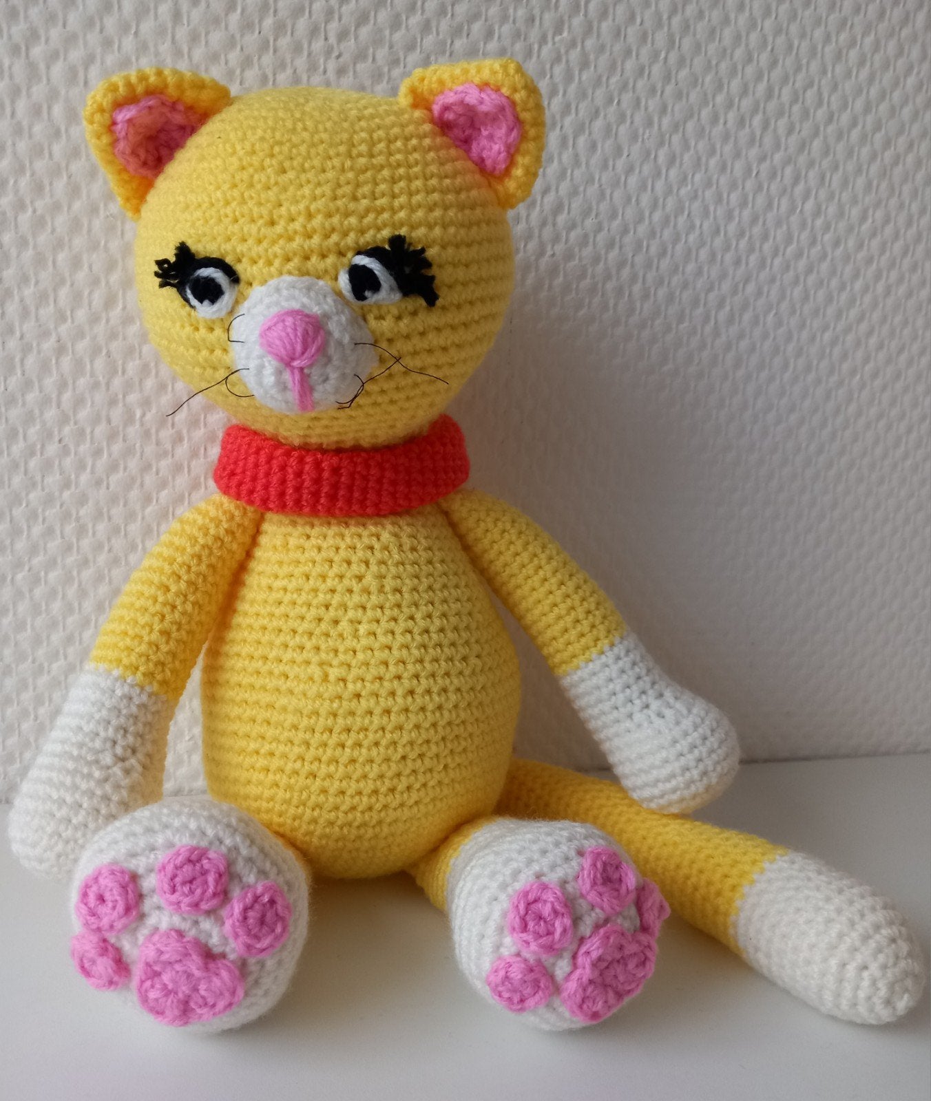 Gondas Creaties Poes geel supersnoezig gehaakt met acryl, Ophalen of Verzenden, Nieuw, Handgemaakt