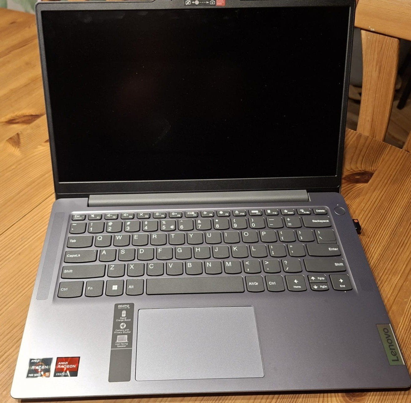 Lenovo IdeaPad Slim 3 AMD Ryzen 5, 4 maanden nieuw, Computers en Software, Ophalen, 2 tot 3 Ghz, Qwerty, 8 GB