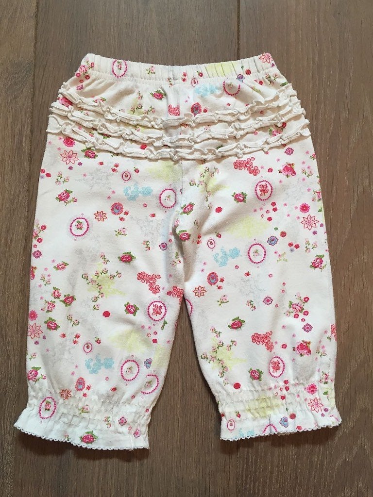 als nieuw: schattig zomers wit gebloemd broekje; maat 80, Broekje, Meisje, Ophalen of Verzenden, Zo goed als nieuw