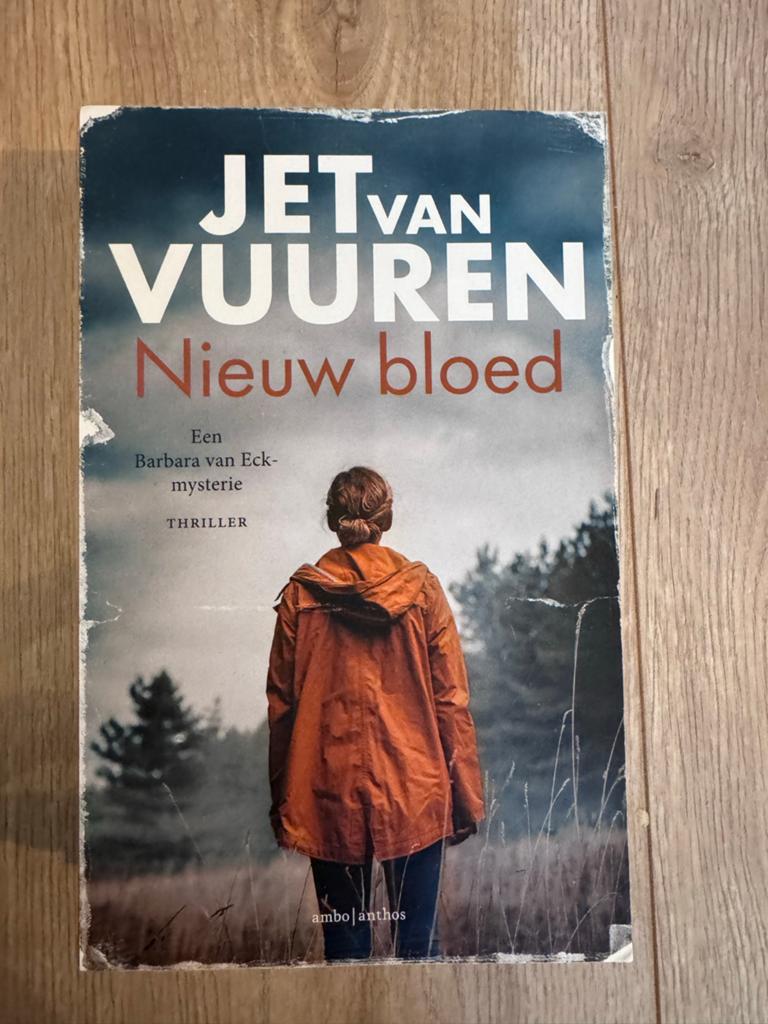 Jet van Vuuren - Nieuw bloed, Ophalen of Verzenden, Zo goed als nieuw, Nederland, Jet van Vuuren
