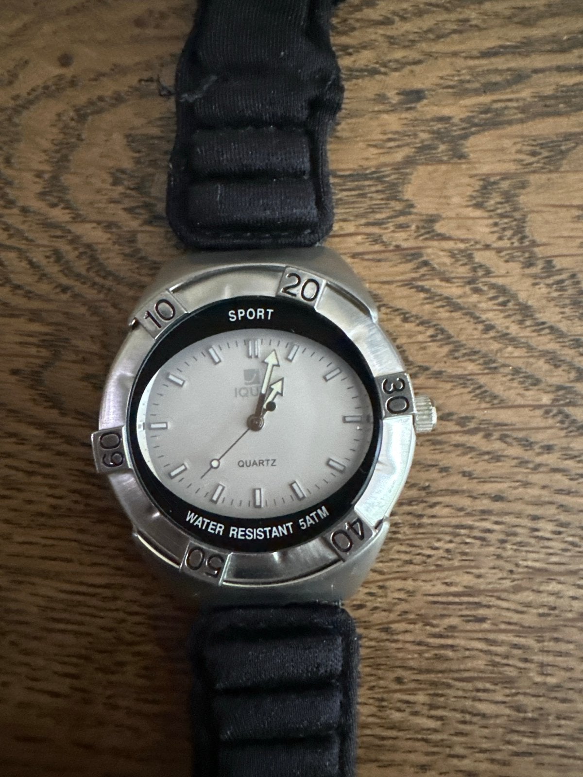 IQU Sport Quartz Horloge - Waterbestendig 5ATM, Ophalen of Verzenden, Waterdicht, Gebruikt, Zilver