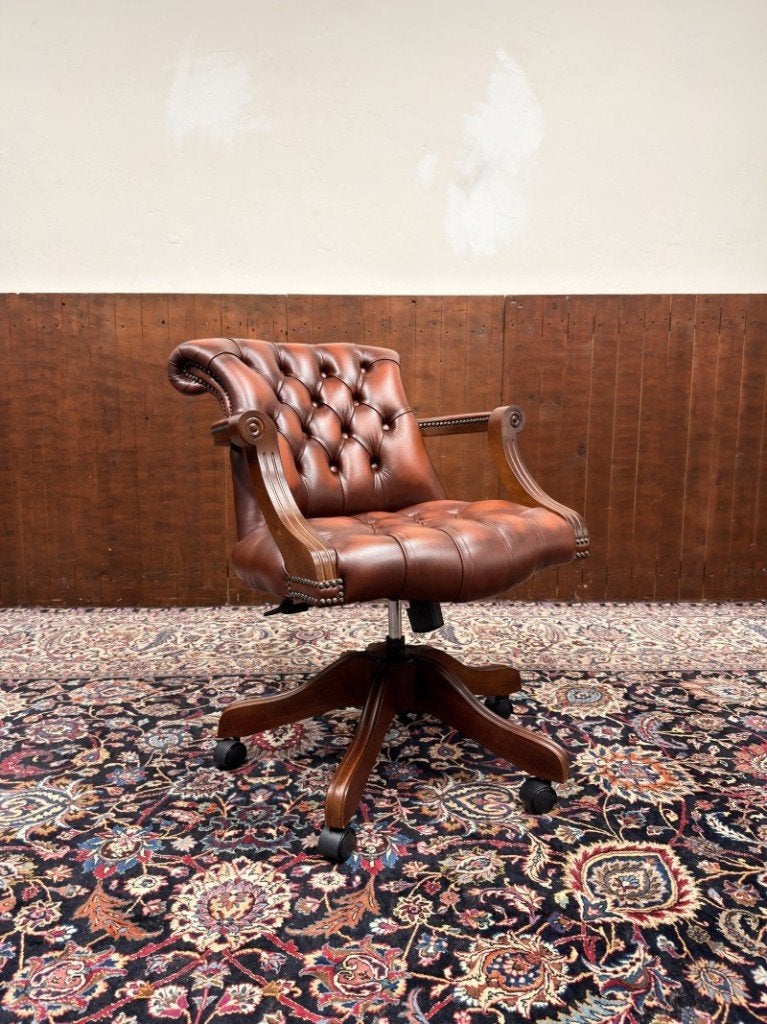 NIEUW! Klassiek Engels Chesterfield Bureaustoel, Ophalen