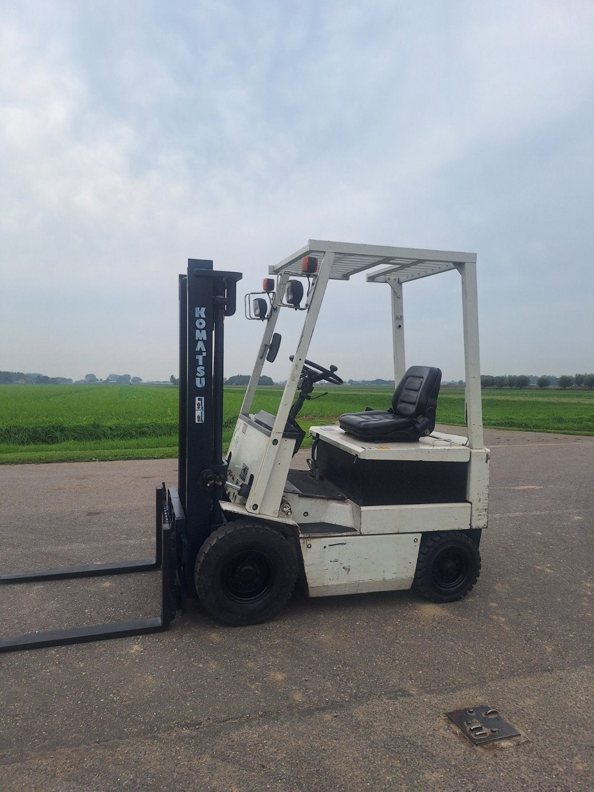 Foto 5 van heftruck komatsu FB15 met Side shift