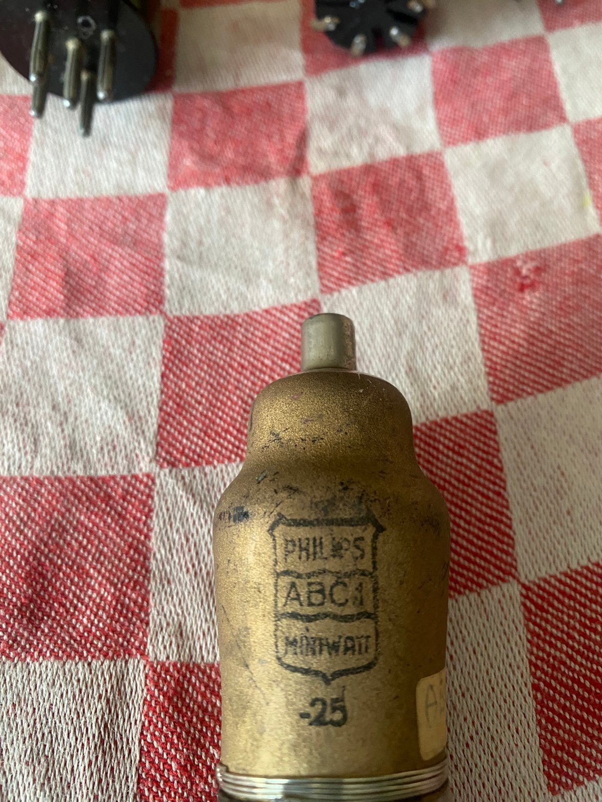 Antieke radio buis philips miniwatt ABC1 goed, Verzenden