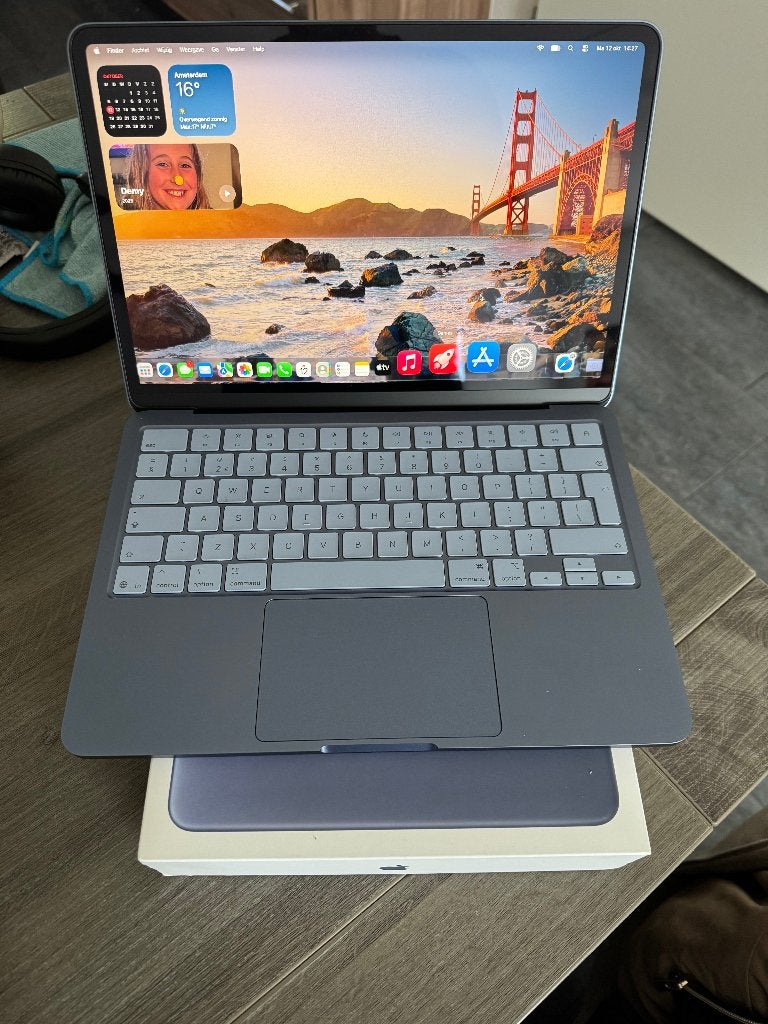 macbook neo 2026 blauw 256/8GB met garantiebon, Computers en Software, Ophalen, Qwerty, 8 GB, 13 inch