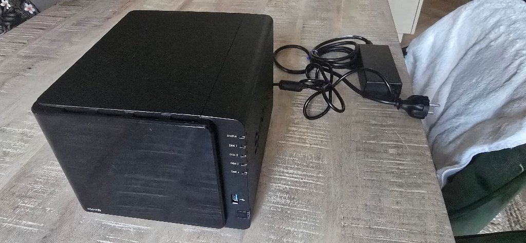 Synology DS916+ en 2x WD RedPro, Ophalen, Gebruikt