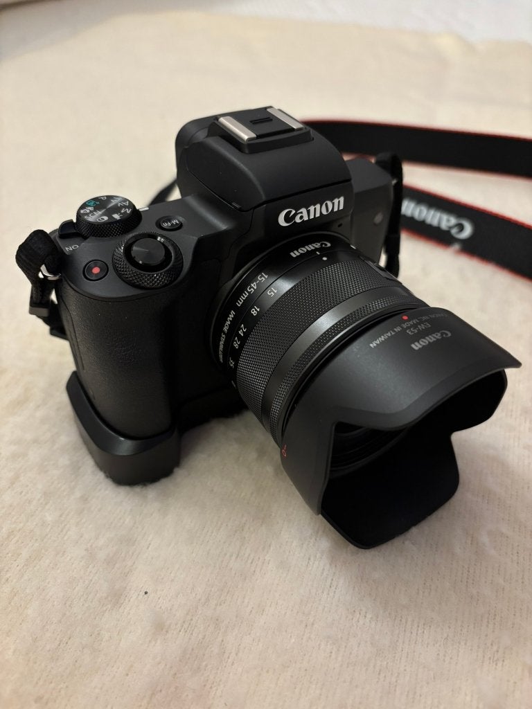 Canon EOS M50 + M15-45 IS STM + 2 Accu's + Statief en meer, Audio, Tv en Foto, Fotocamera's Digitaal, Ophalen, 21 megapixels, Zo goed als nieuw