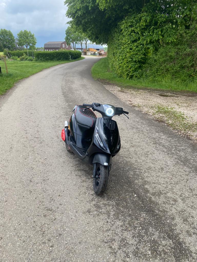 Piaggio zip 70cc 2t, Ophalen, Zo goed als nieuw, Tweetakt, Zip
