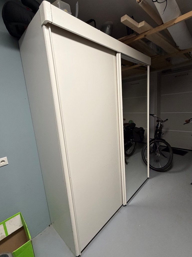 Kast, Ophalen, Met deur(en), Gebruikt, 150 tot 200 cm