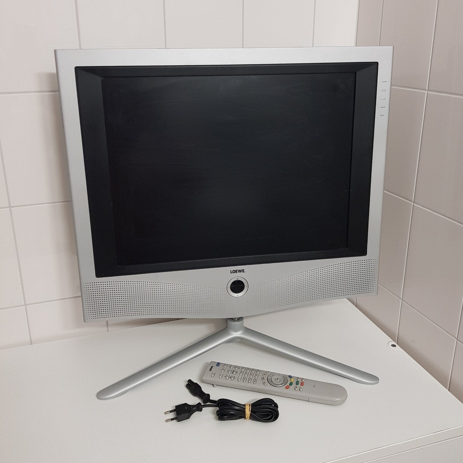 Kleine model LOEWE TV voor 15 euro, Ophalen, Gebruikt, 50 Hz, Overige merken