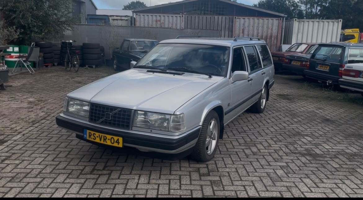 Volvo 940 2.3 IC 1997 Grijs, Auto's, 4 cilinders, Leder en Stof, Origineel Nederlands, Handgeschakeld