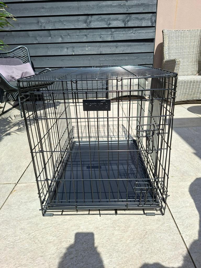Honden bench met afdekhoes maat M, Dieren en Toebehoren, Hondenhokken, Ophalen, Zo goed als nieuw, Minder dan 75 cm, Minder dan 65 cm