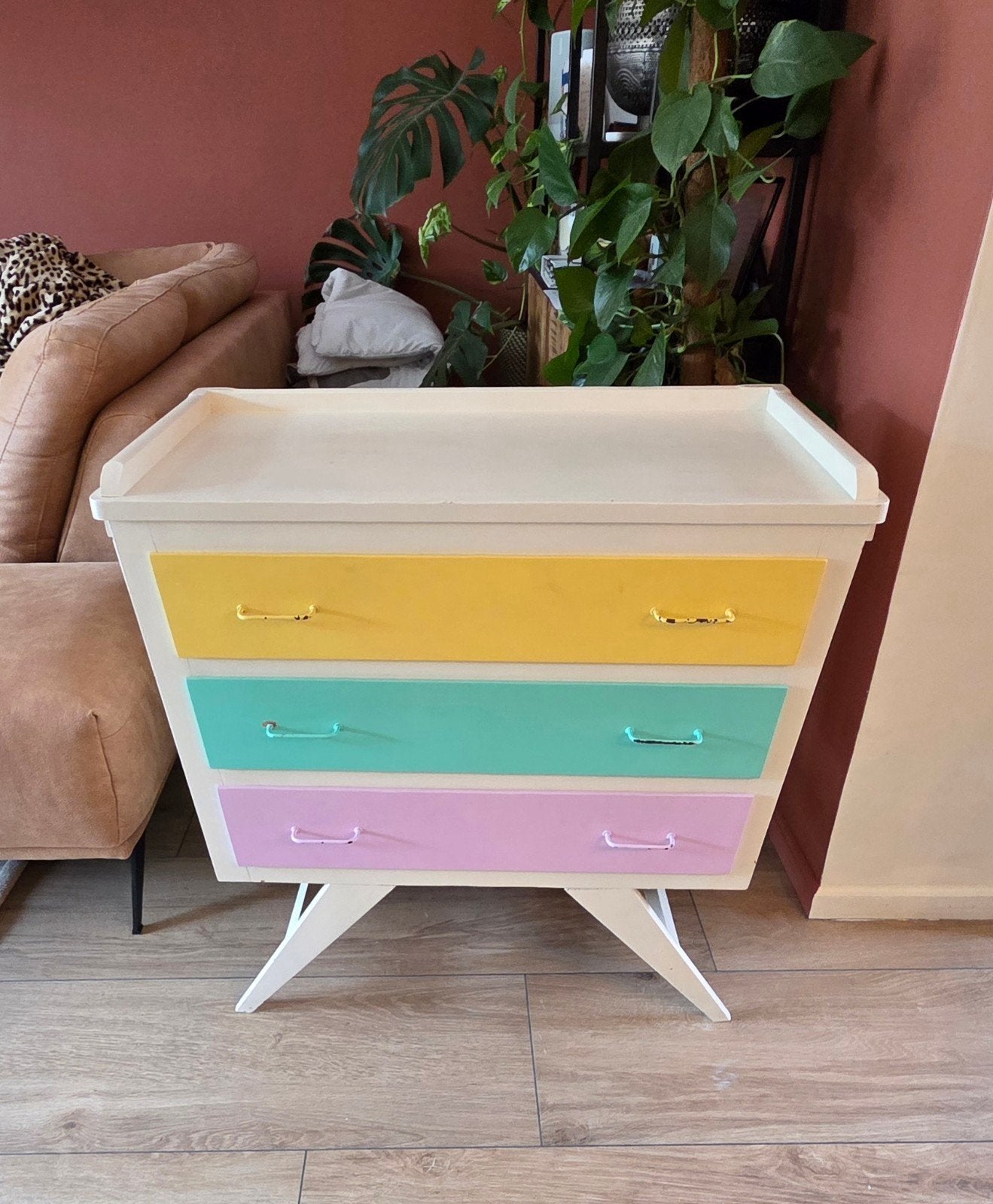Gratis op te halen: Vintage houten commode, Gebruikt, 75 tot 100 cm, Commode, Ophalen
