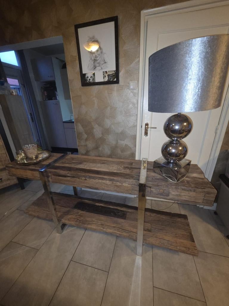 Moderne schemerlamp met zilveren voet en kap, 50 tot 75 cm, Ophalen of Verzenden, Zo goed als nieuw, Stof
