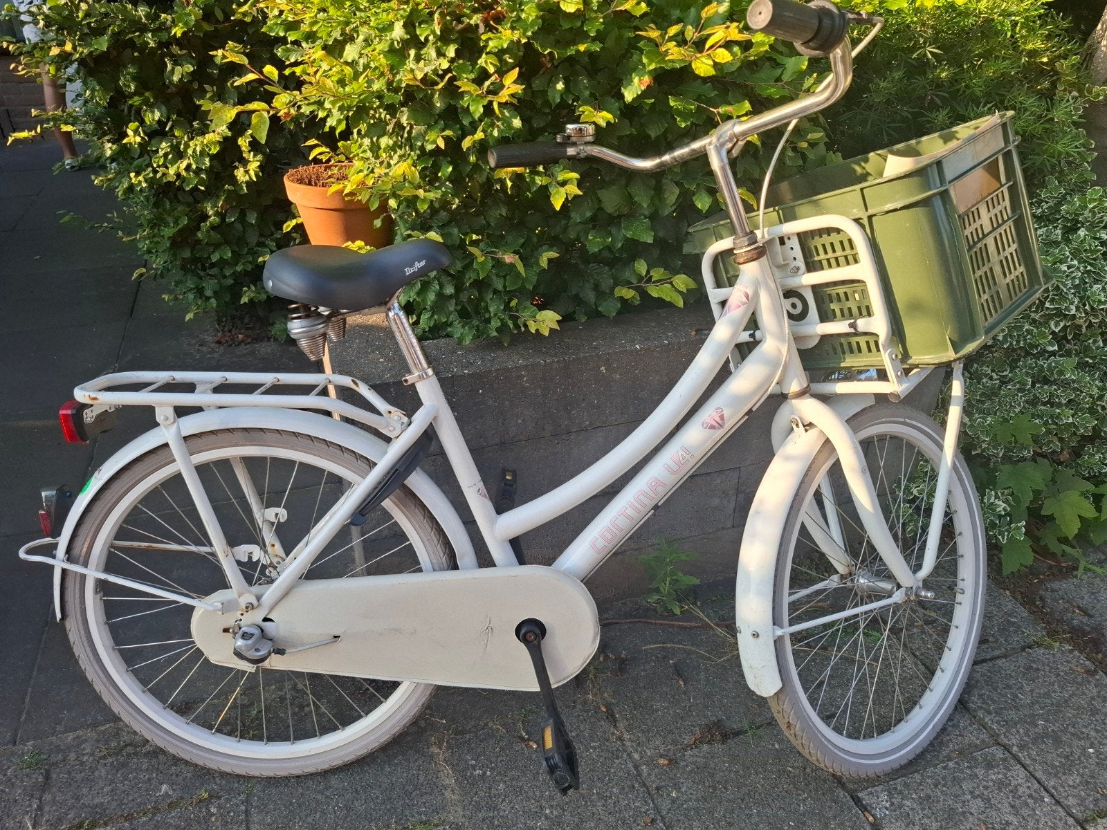 Kinderfiets cortina wit 24 inch, Fietsen en Brommers, Overige merken, Terugtraprem, Gebruikt, Versnellingen