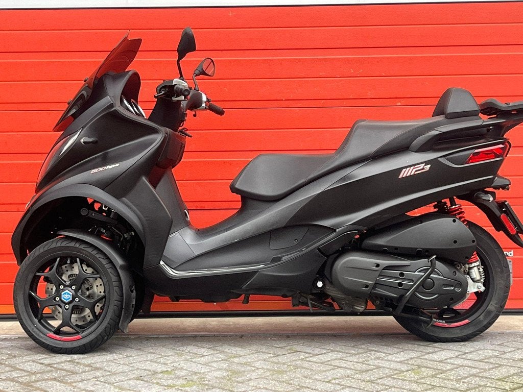 Piaggio 500 MP3 HPE Sport, Motoren, Scooter, 493 cc, Bedrijf, 12 t/m 35 kW