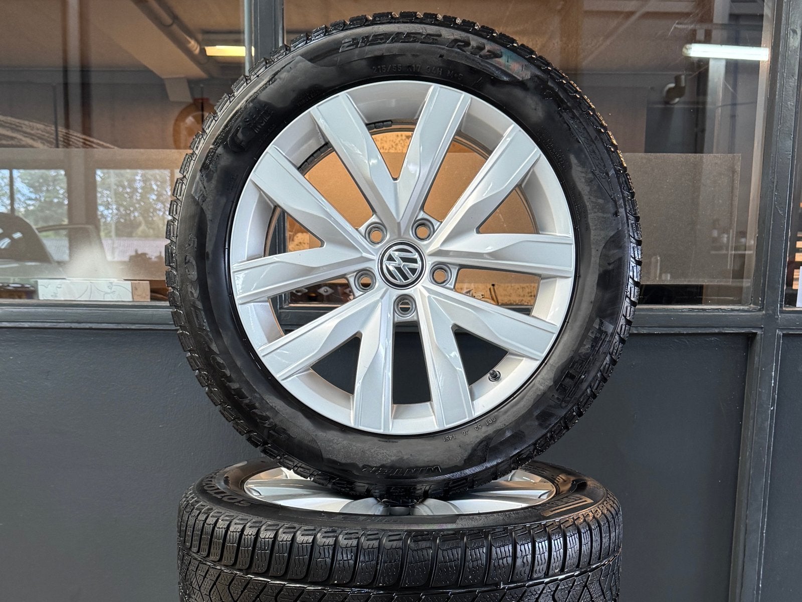 Volkswagen Passat Arteon 17 inch velgen winterbanden TPMS, Ophalen, Banden en Velgen, 17 inch, Winterbanden