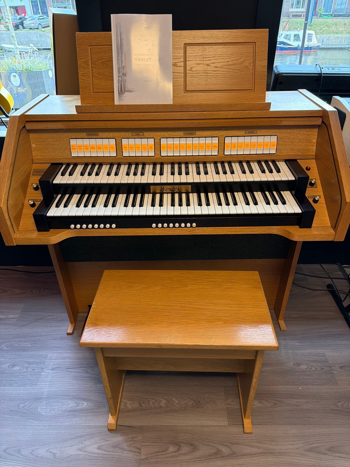 Johannus Wesley Festivo Orgel, Muziek en Instrumenten, Orgels, Ophalen, Gebruikt, 2 klavieren, Orgel