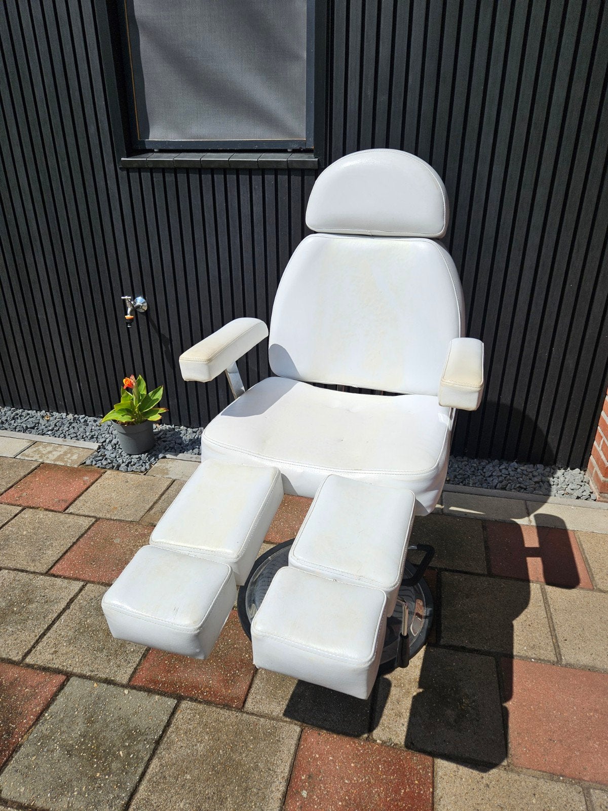 Witte behandelstoel/pedicurestoel, Ophalen, Gebruikt, Wit, Modern, Praktisch