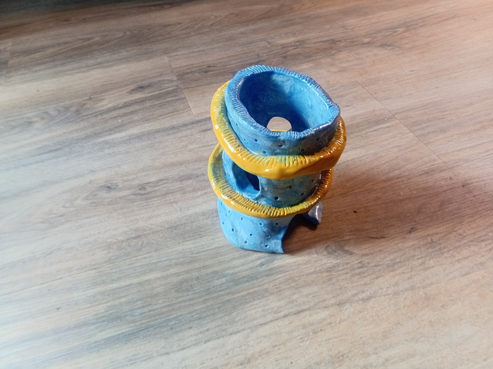 Handgemaakte keramische spacehuisje - Blauw & Geel, Ophalen of Verzenden