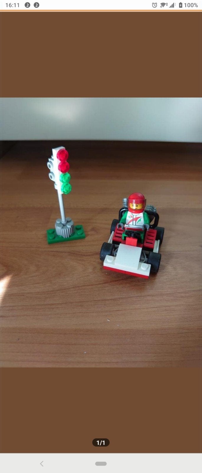 Lego set raceauto met coureur en stoplicht, Ophalen of Verzenden