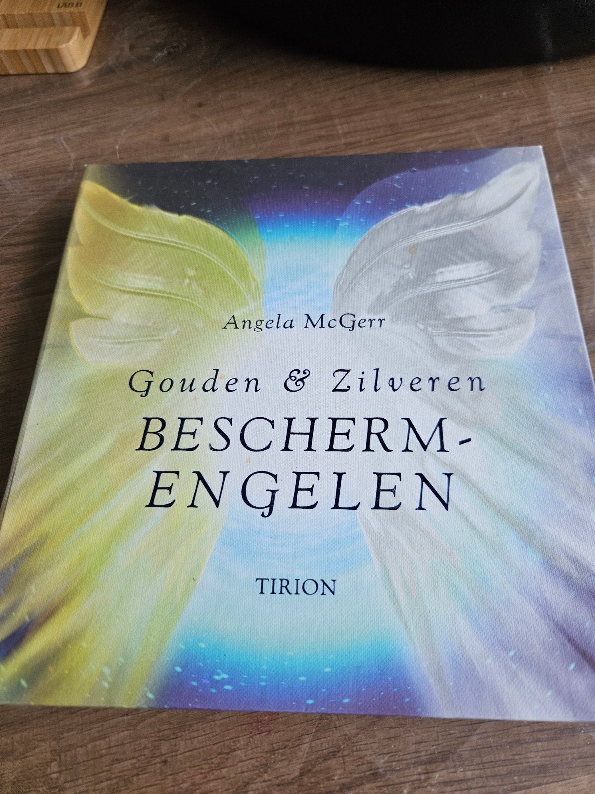 Engelen kaarten met boekje en doos - Zo goed als nieuw, Spiritualiteit algemeen, Overige typen, Angela McGerr, Ophalen of Verzenden