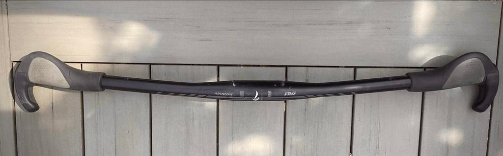 Specialized stuur met Ergon GP2 handvatten, 700mm breed, Ophalen, Gebruikt