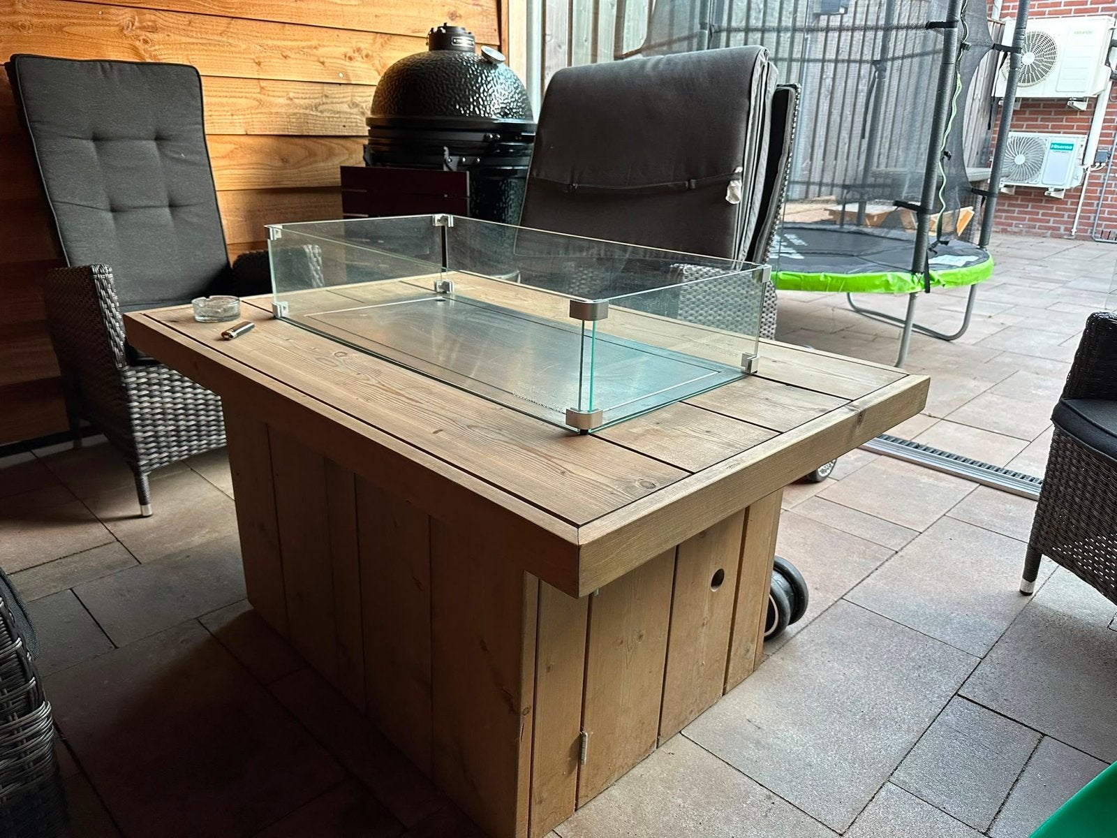 Houten vuurtafel met gasbrander en glasombouw, Ophalen, Zo goed als nieuw, Vuurkorf
