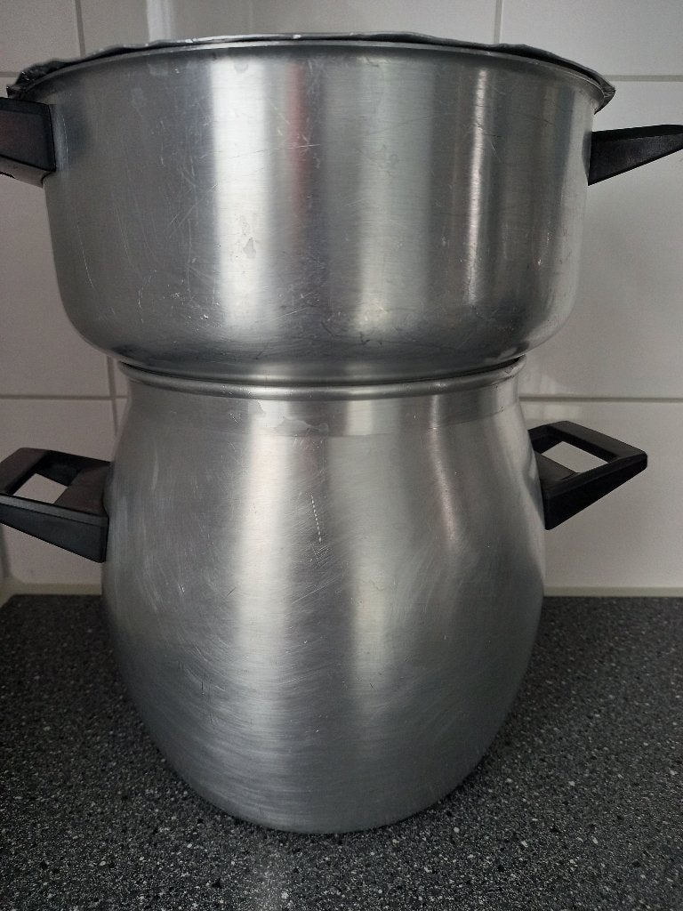 Te koop couscouspan, Huis en Inrichting, Keuken | Potten en Pannen, Ophalen, Gebruikt, Aluminium, Kookpan of Snelkookpan