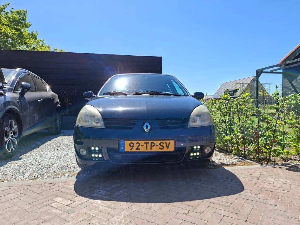 Renault Clio 1.2 16V E4 2007 Zwart, Auto's, Renault, Particulier, Clio, ABS, Airbags, Boordcomputer, Centrale vergrendeling, Climate control