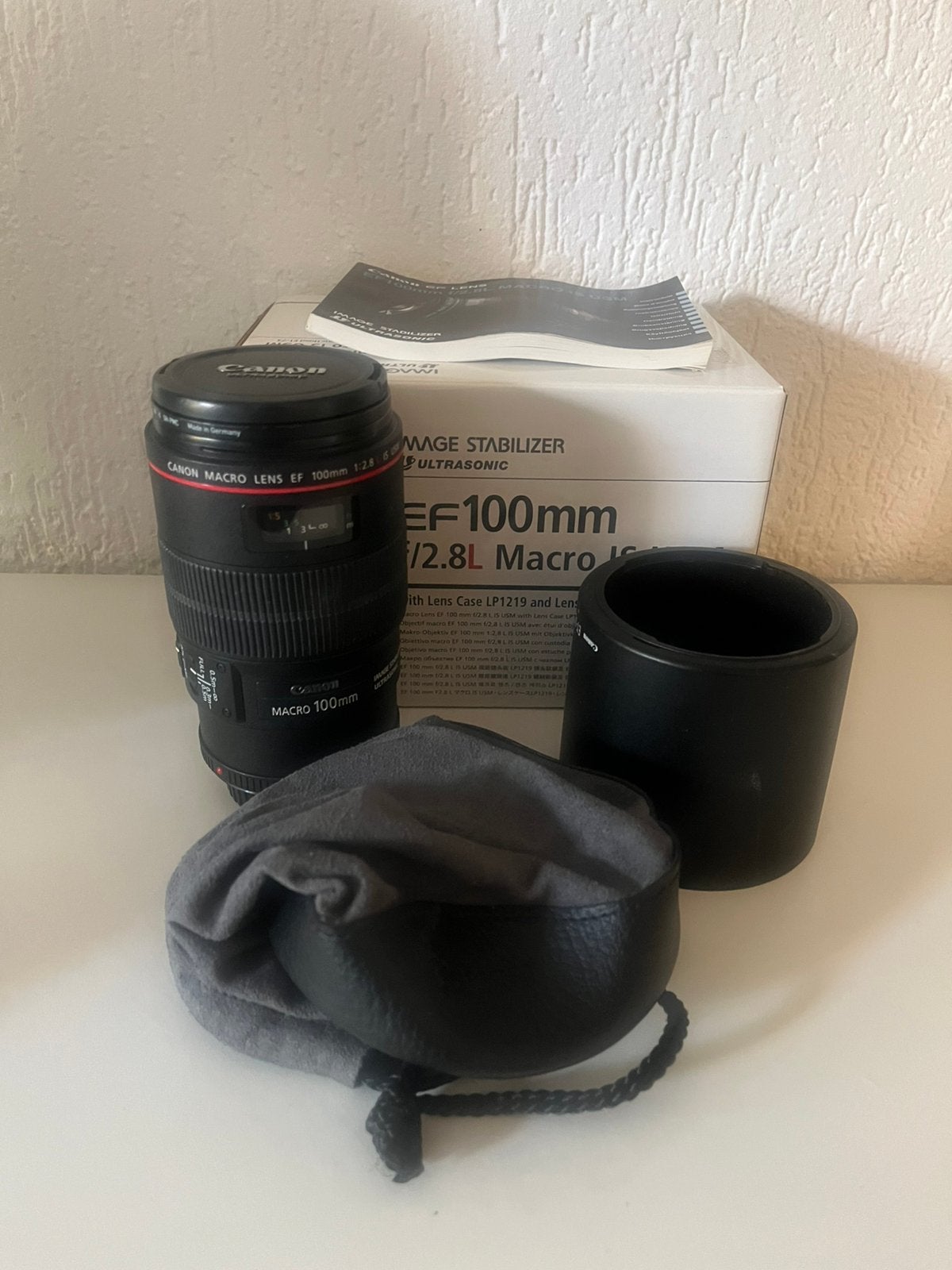 Te koop Canon EF 100mm f/2.8 IS L Macro, Ophalen, Zo goed als nieuw, Macrolens