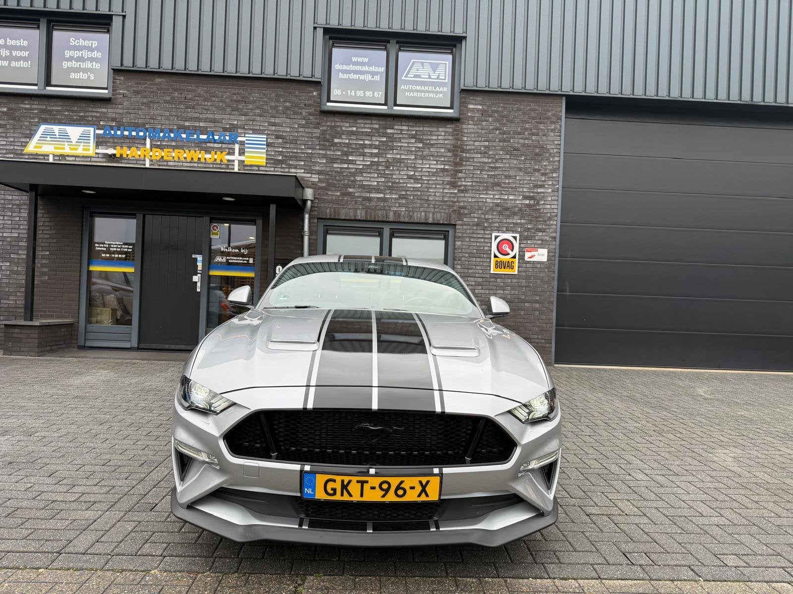 Ford Mustang Fastback 5.0 V8 GT | SLECHTS 19.997 KM | AUTOMA, Auto's, Gebruikt, 4 stoelen, Leder, Bedrijf