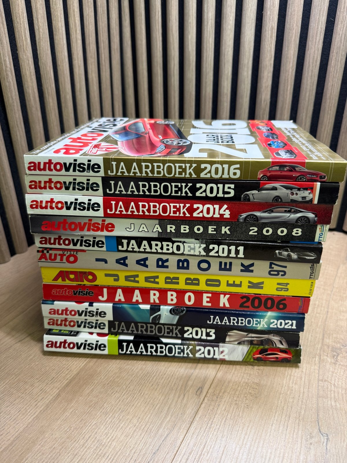 Autovisie Jaarboeken Collectie (diverse jaren), Ophalen of Verzenden, Gelezen, Algemeen