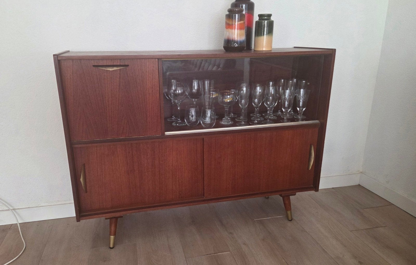 vintage mid century  high board   bergmeubel. ., Ophalen, Gebruikt, 25 tot 50 cm, 100 tot 150 cm