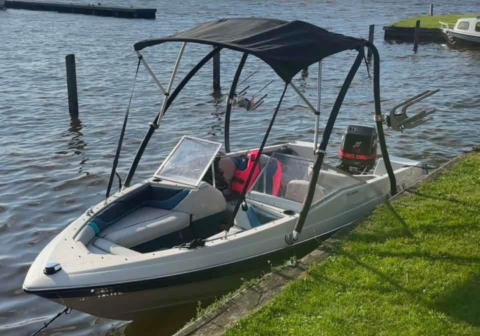 Zeer mooie Bayliner - Zie foto's, Watersport en Boten, Speedboten, Ophalen of Verzenden