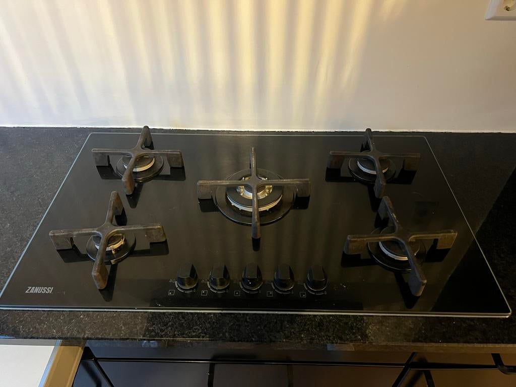 Zanussi Gasfornuis 5 Pits - Zwart Glas, Ophalen, Gebruikt, Inbouw, Gas