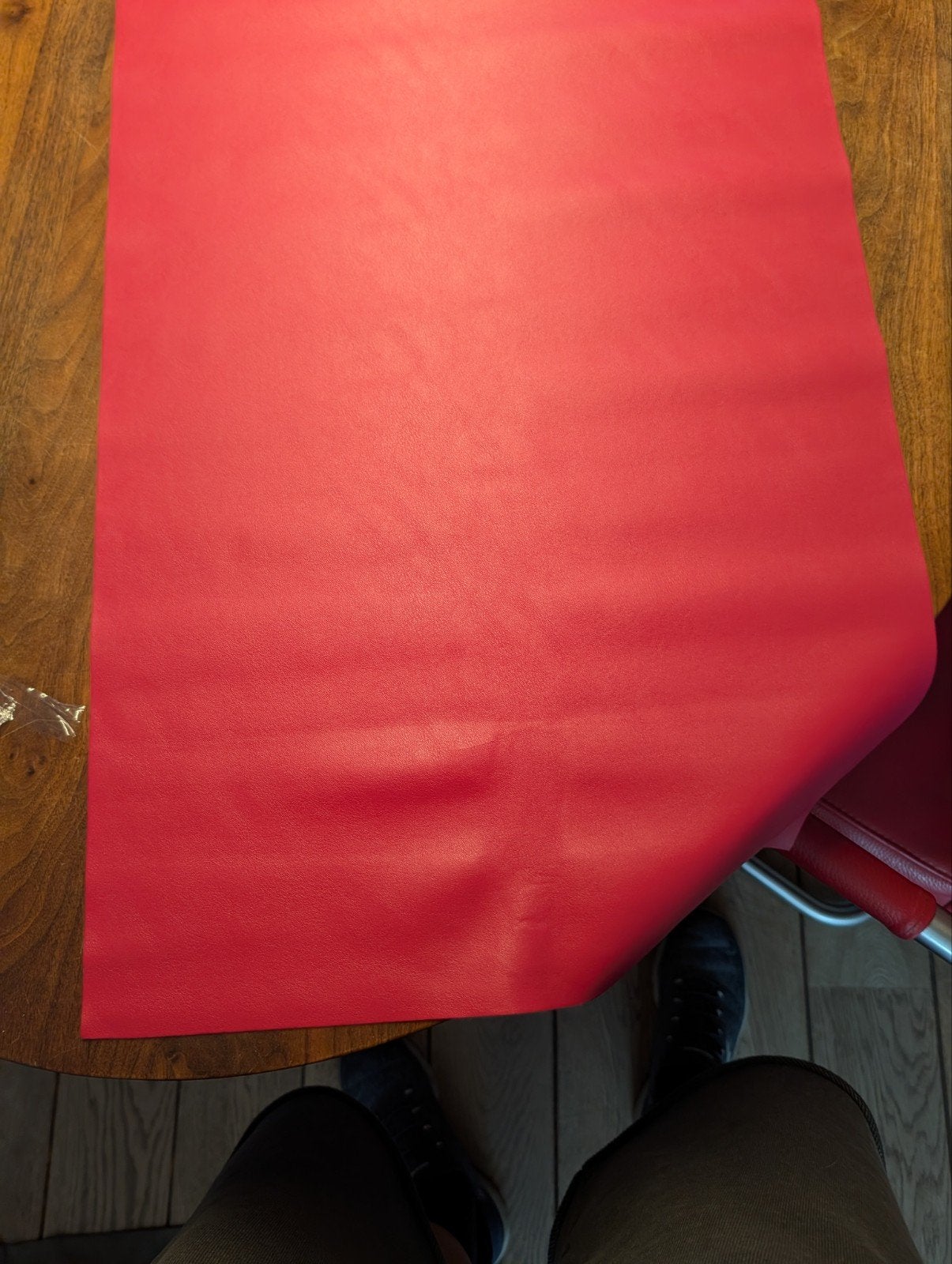 20x Rol rood kunstleer / skai 41 x 135 cm – Nieuw, Leer of Kunstleer, Nieuw, Ophalen of Verzenden, 30 tot 120 cm
